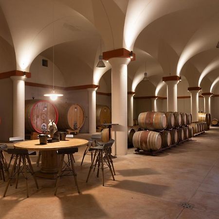Borgo Argiano Villa คาสเตลนูโอโว เบราร์เดนกา ภายนอก รูปภาพ