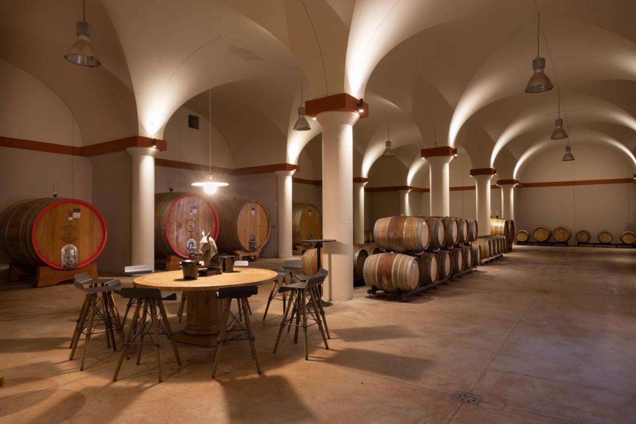 Borgo Argiano Villa คาสเตลนูโอโว เบราร์เดนกา ภายนอก รูปภาพ