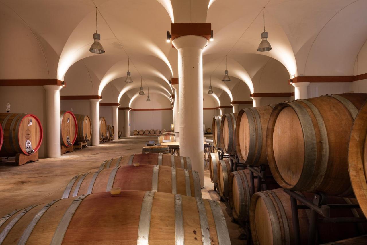 Borgo Argiano Villa คาสเตลนูโอโว เบราร์เดนกา ภายนอก รูปภาพ