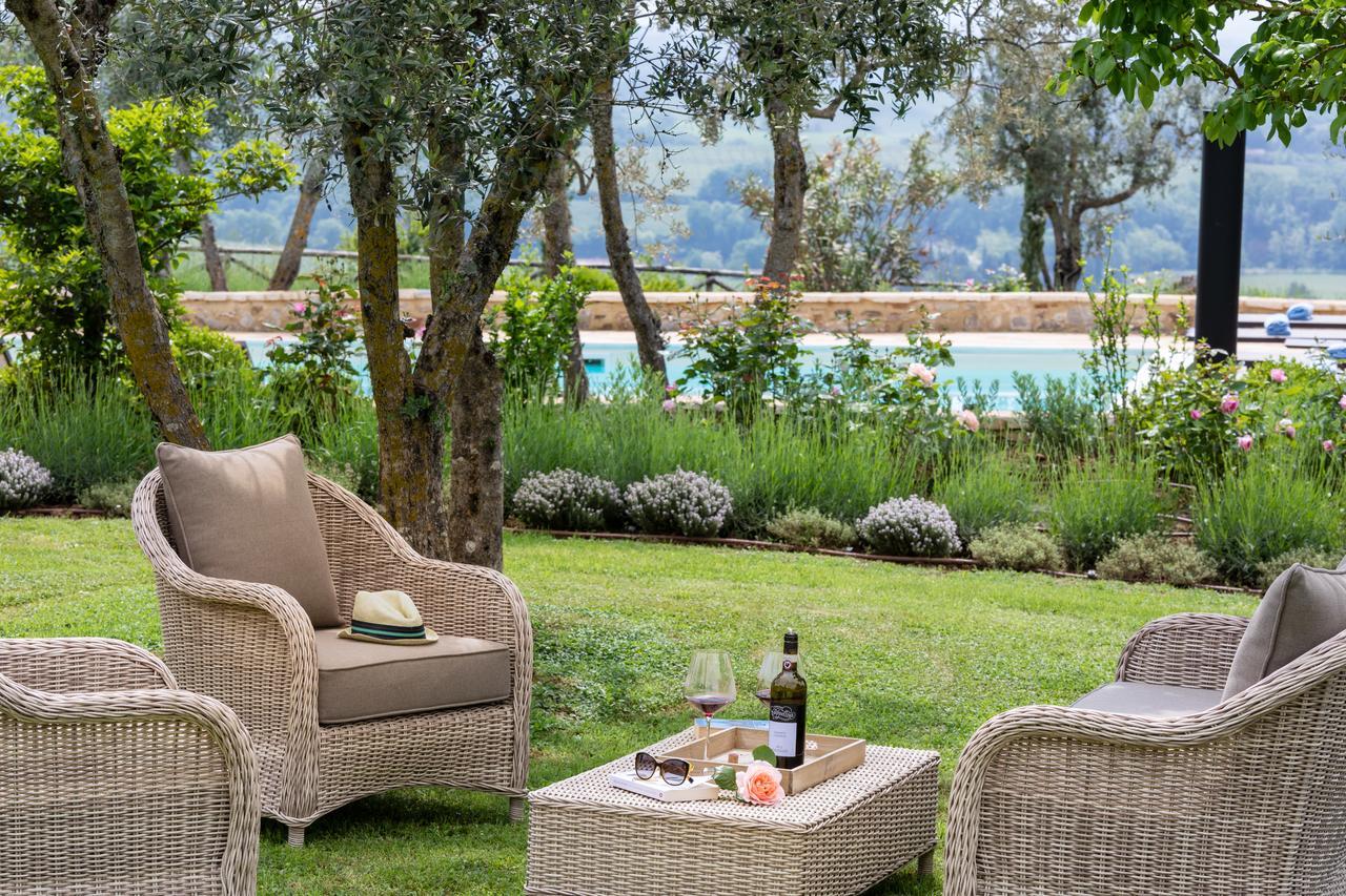 Borgo Argiano Villa คาสเตลนูโอโว เบราร์เดนกา ภายนอก รูปภาพ