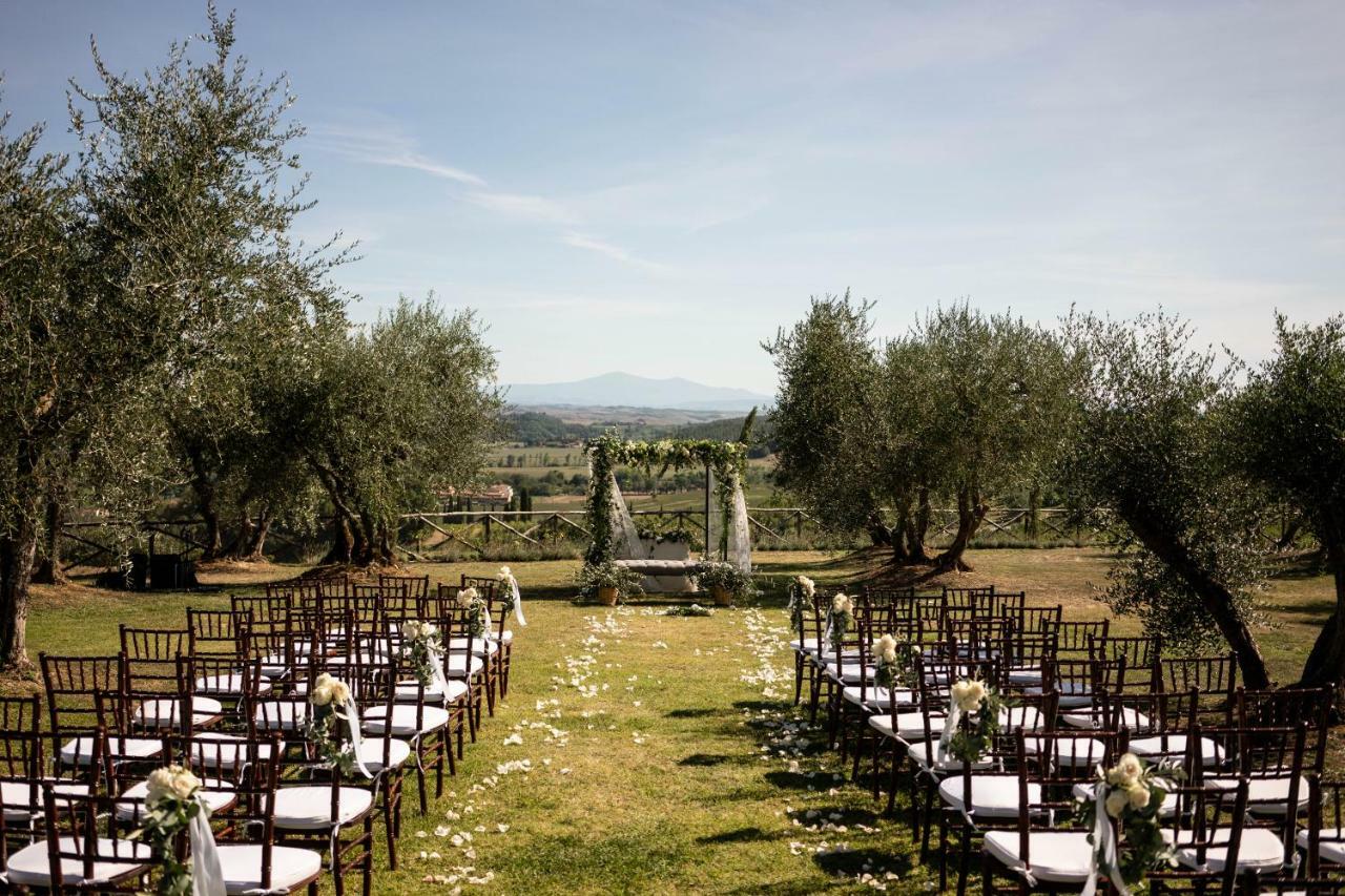 Borgo Argiano Villa คาสเตลนูโอโว เบราร์เดนกา ภายนอก รูปภาพ